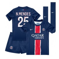 Camisa de Futebol Paris Saint-Germain Nuno Mendes #25 Equipamento Principal Infantil 2024-25 Manga Curta (+ Calças curtas)